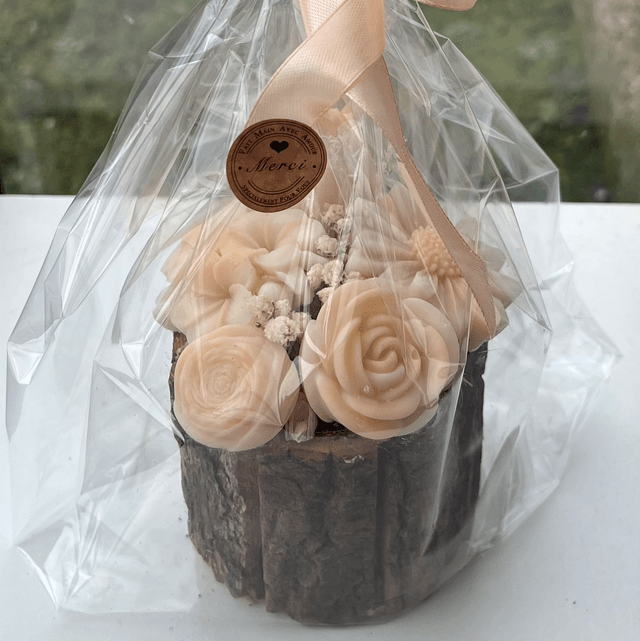 Bouquet pot en bois 