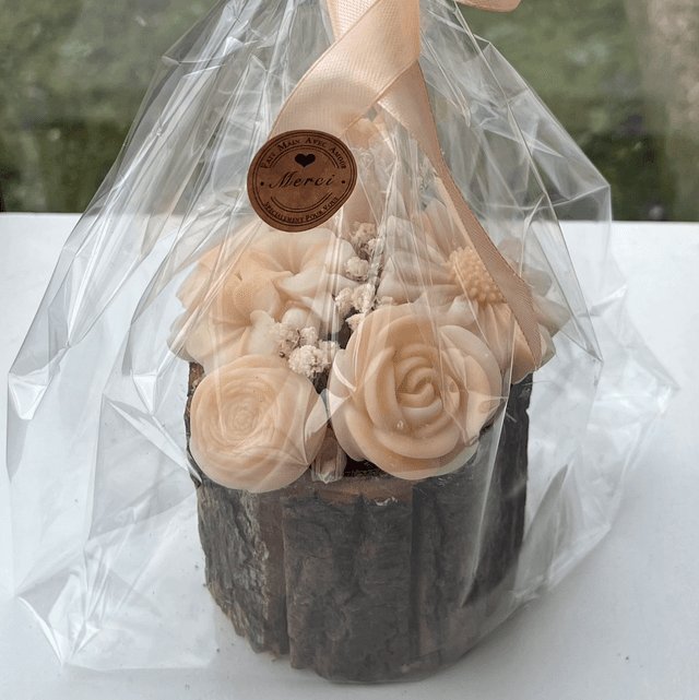 Bouquet pot en bois 